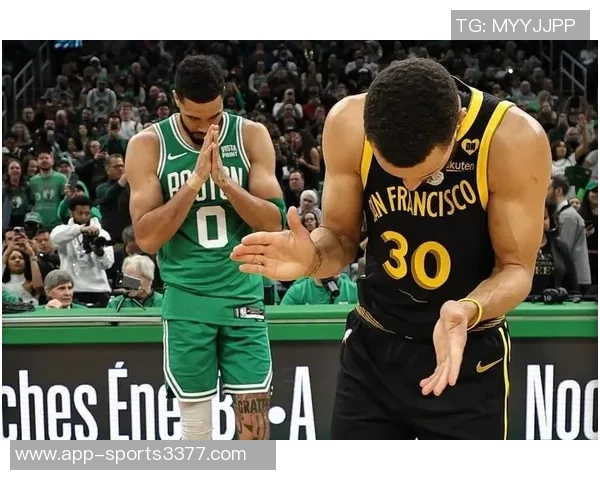 巴特勒空砍31分波杰高效18分两人对决成比赛焦点